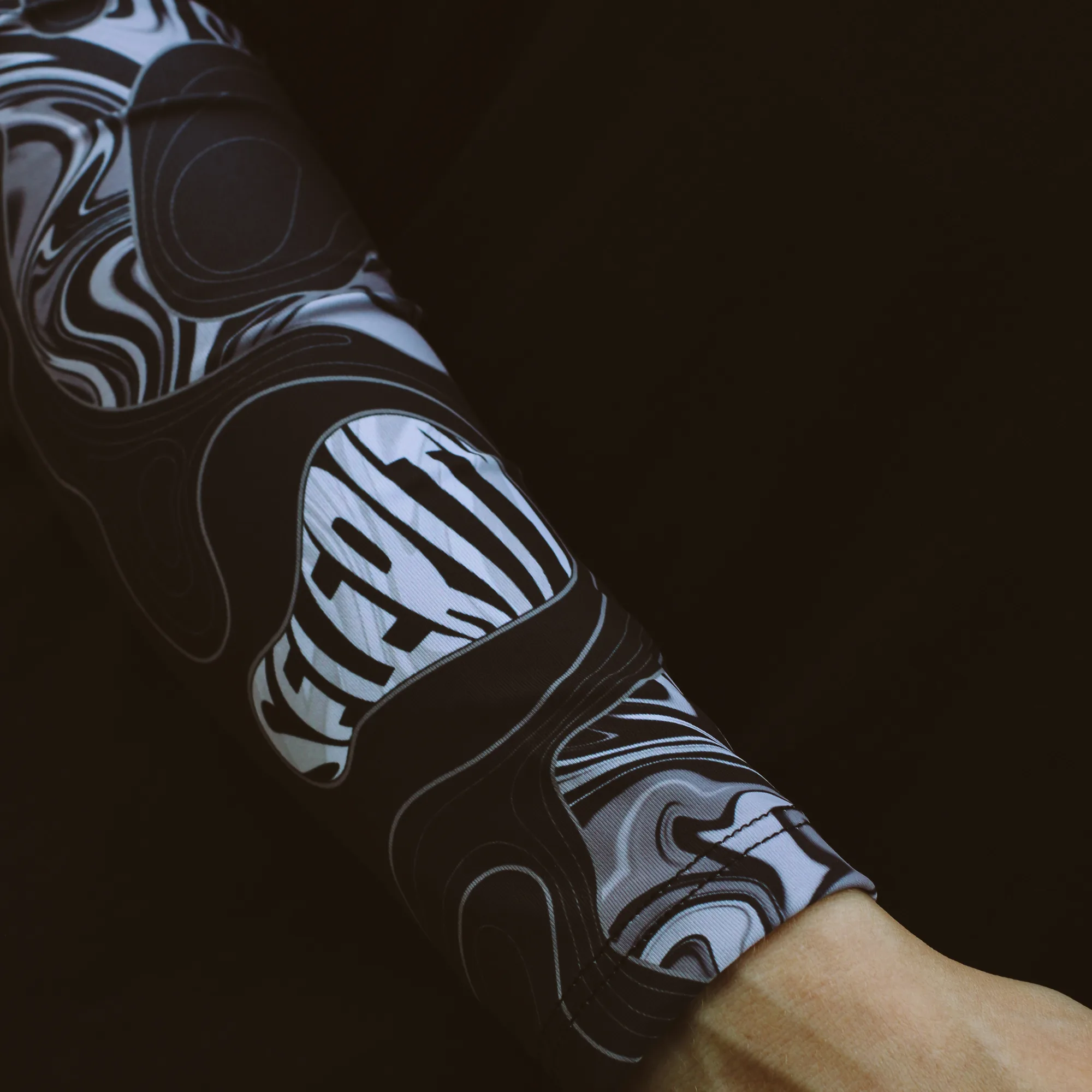 Sport · Holographic Black · 2 pcs — 2