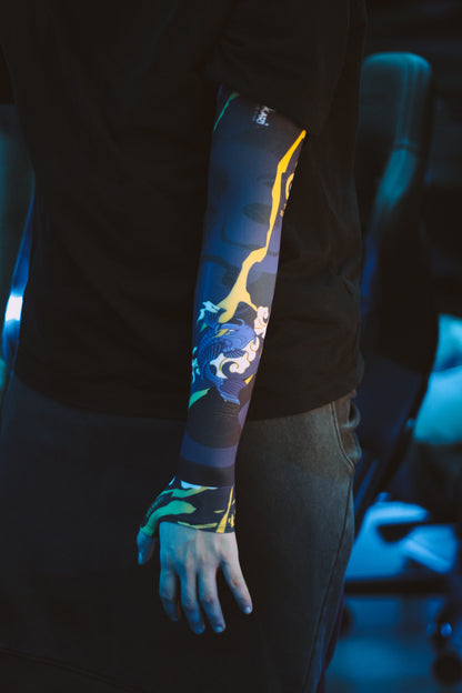 Gaming Arm Sleeve PC Sport with open glove thumb hole for esports gamers Hikari Blue Fish