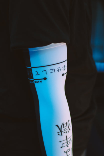 Gaming arm sleeve with a half-palm 2.0 Japanese Hieroglyphs Selerity