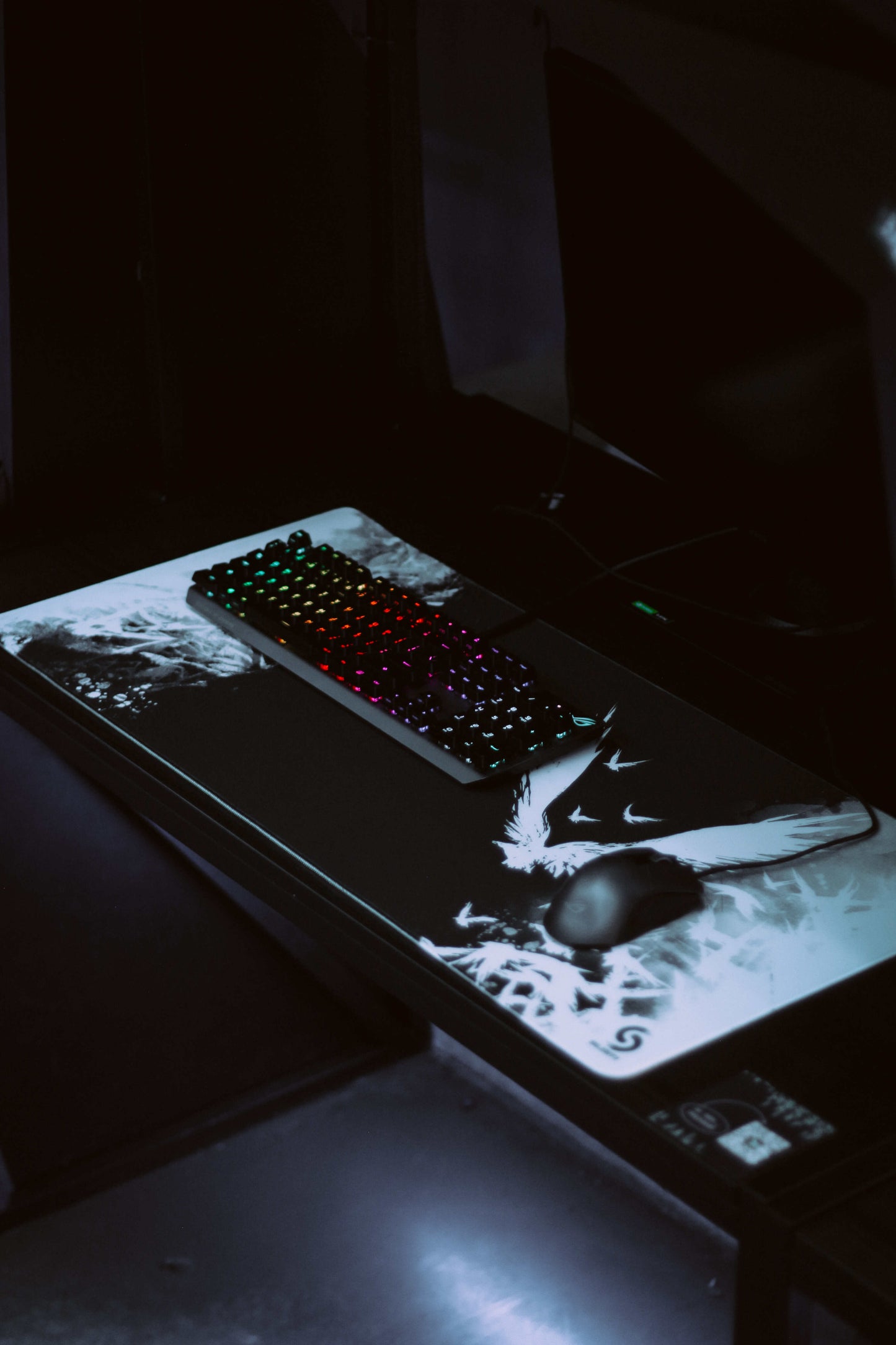 Pro Gaming Mouse Pad XL 35,5" х 15,8", Thick(4mm) - Control + Speed - Waterproof - Non-Slip Base - Extended Extra Large Desk Mat 900х400x4mm (Сrows Black/White)
